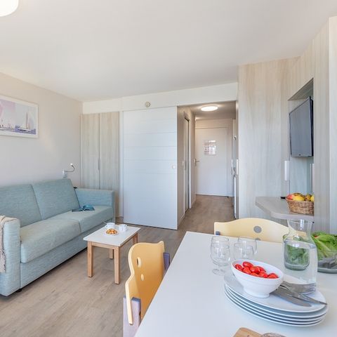 Studio 5 personnes - 1 coin - Nuit - Vue mer