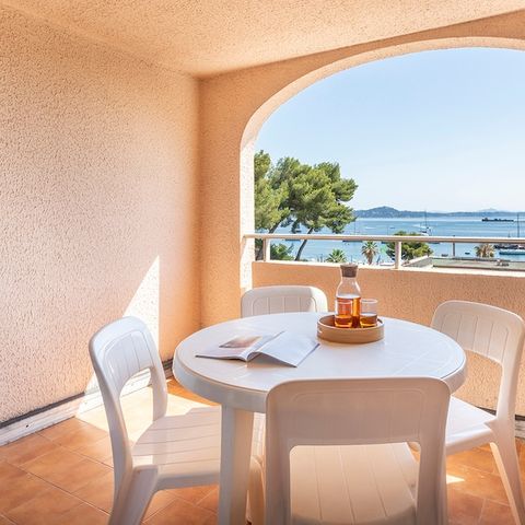 Studio 5 personnes - 1 coin - Nuit - Vue mer