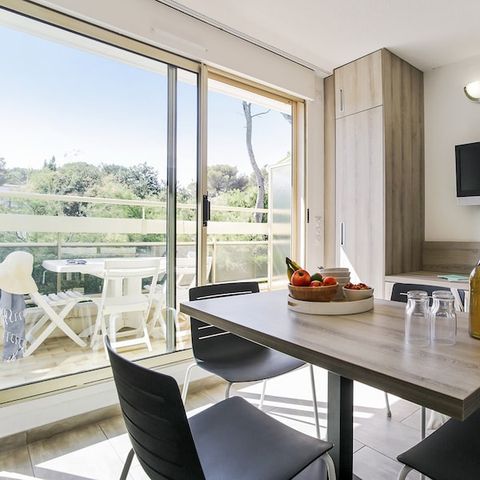 APPARTEMENT 4 personnes - (max 3 adultes) Studio Standard-Eco S1Y14D