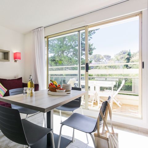 APPARTEMENT 4 personnes - (max 3 adultes) Studio Standard-Eco Gardenview S1Y14ID