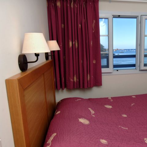 APPARTEMENT 6 personnes - (max. 2 adultes)Trégastel Sea View Les Bains