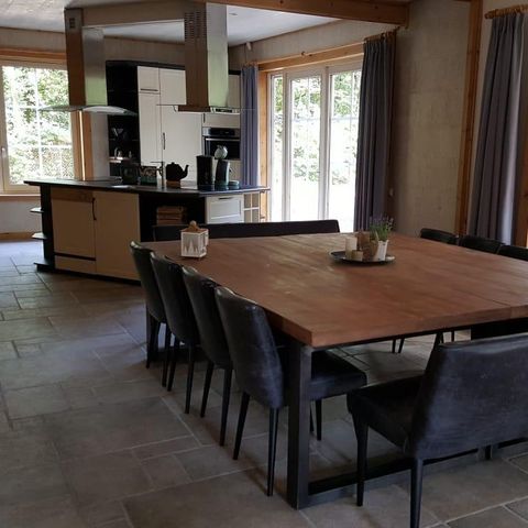 MAISON 14 personnes - Chouette hulotte à la lisière de la forêt