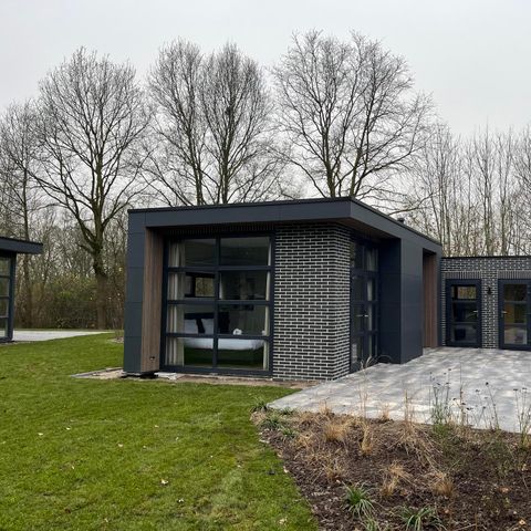MAISON 10 personnes - L-cube sauna commuté 10