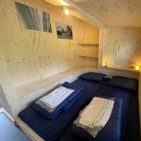 HÉBERGEMENT INSOLITE 4 personnes - Petite maison
