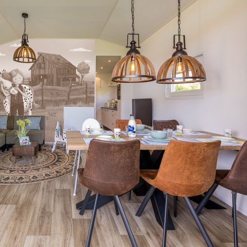 LODGE 5 personnes - Lodge Stip the Pony + lit bébé