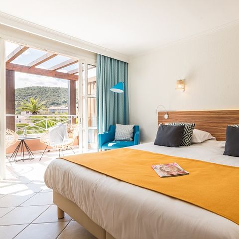 CHAMBRE 2 personnes - Chambre d'hôtel - Double - Terrasse ou balcon