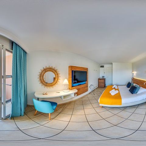 CHAMBRE 2 personnes - Chambre d'hôtel - Double - Terrasse ou balcon - Vue sur la mer