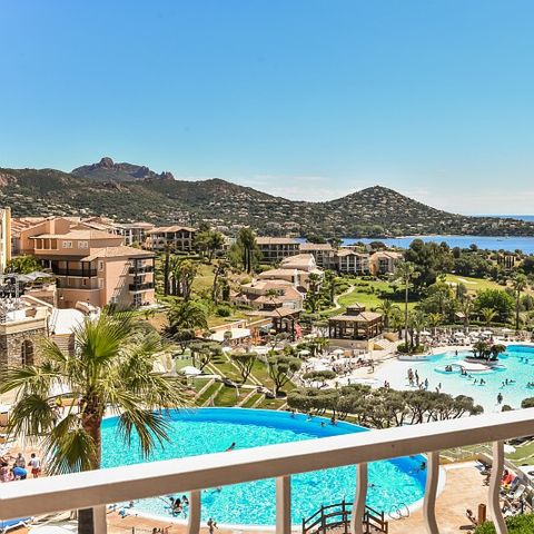 CHAMBRE 2 personnes - Chambre d'hôtel - Double - Terrasse ou balcon - Vue sur la mer