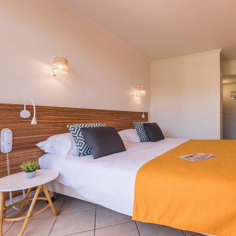 Chambre 4 personnes - D'hôtel - Quadruple - 1 alcôve - Terrasse ou balcon