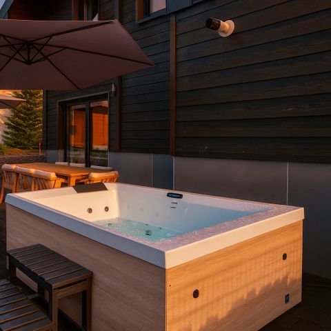 VILLA 6 personnes - Luxe avec jacuzzi