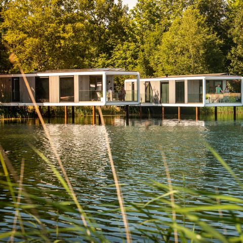 BUNGALOW 2 personnes - Cube d'eau