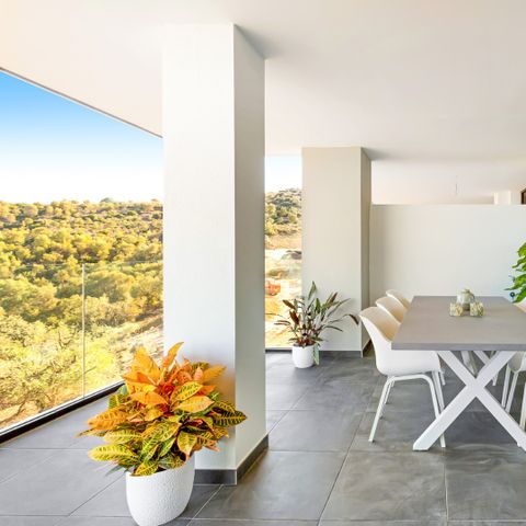 APPARTEMENT 4 personnes - avec vue sur la montagne et la mer