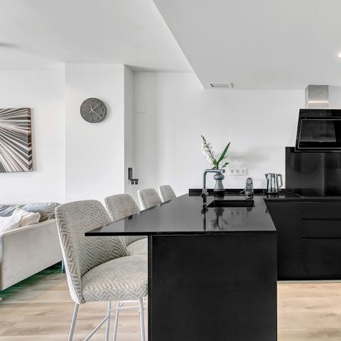APPARTEMENT 4 personnes - avec vue sur la montagne et la mer