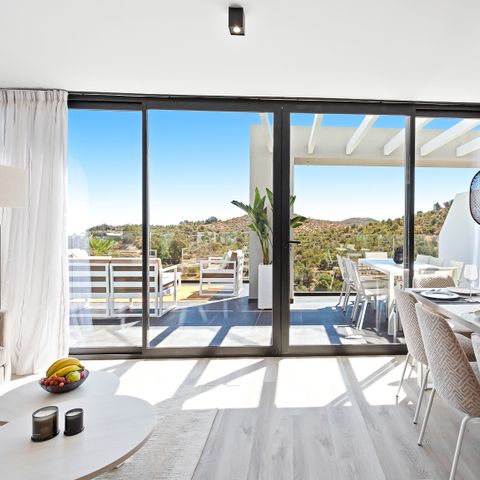APPARTEMENT 6 personnes - avec solarium (roofterrace) et vue sur la mer