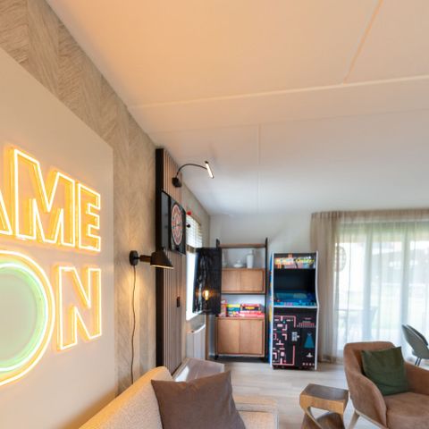 HÉBERGEMENT INSOLITE 4 personnes - Jeu Premium