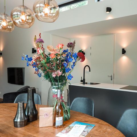 LODGE 6 personnes - Eau de luxe + bain à remous