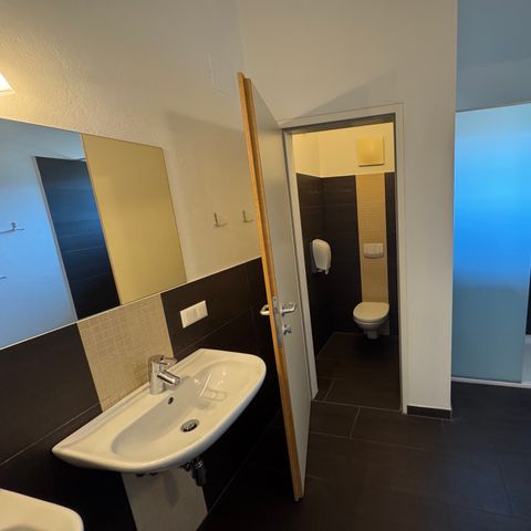 Emplacement - Sanitaires privés tout confort à proximité