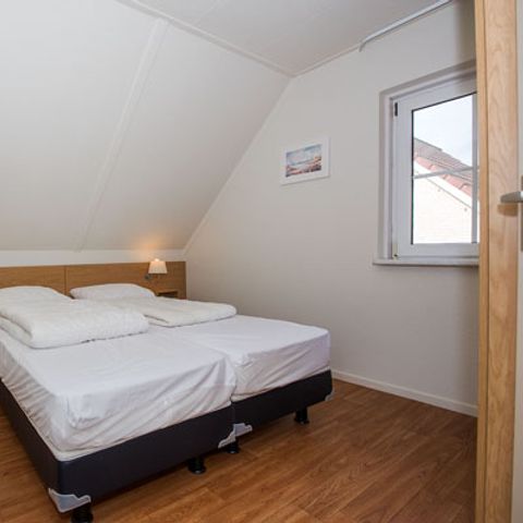 BUNGALOW 6 personnes - climatisé et accueillant pour les animaux