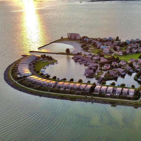 BUNGALOW 4 personnes - Étoile