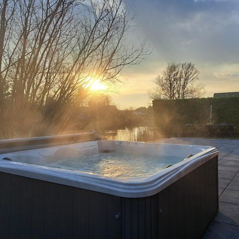 MAISON 12 personnes - Beachvilla XL avec bain à remous Wellness