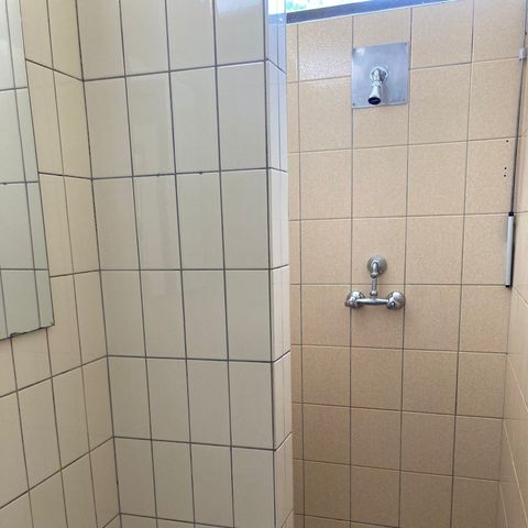 BUNGALOW 4 personnes - Cabane en rondins de base