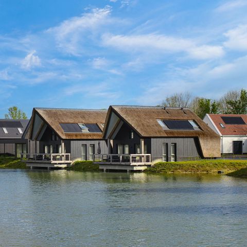 BUNGALOW 6 personnes - Ponceau Barge à queue noire Eau