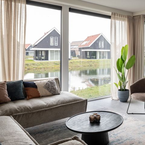 MAISON 8 personnes - Bains Piscine de Bruis