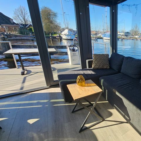 Hébergement 4 personnes - Bateau-logement Heeg