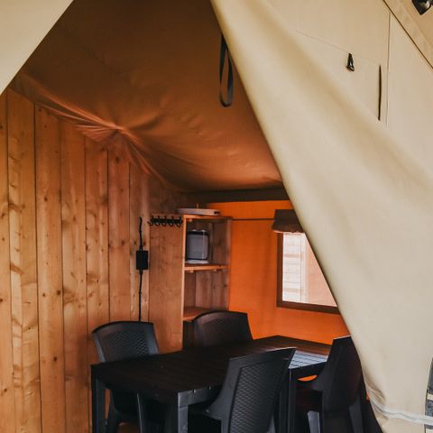 Tente en toile et en bois 4 personnes - sanitaires BOS compris