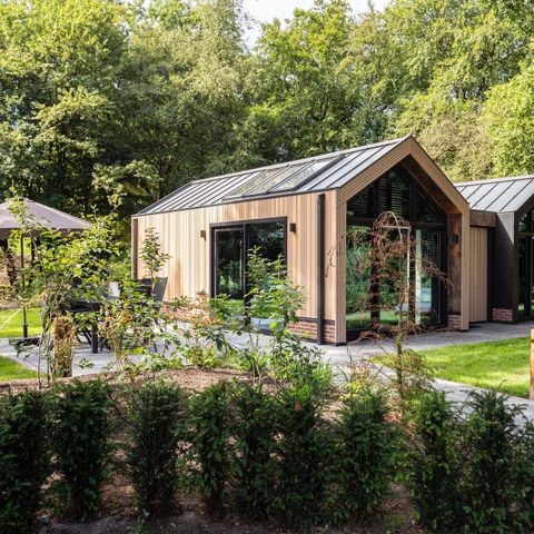 MAISON 6 personnes - Lodge Royal Eco Wellness (bain à remous)