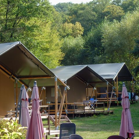 TENTE TOILE ET BOIS 4 personnes - y compris les installations sanitaires