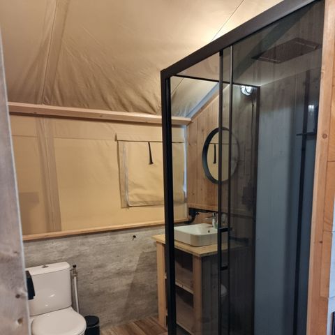 Tente en toile et en bois 6 personnes - y compris les installations sanitaires