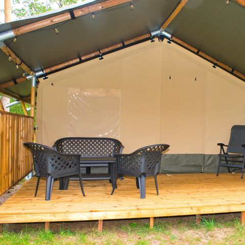 TENTE TOILE ET BOIS 6 personnes - y compris les toilettes