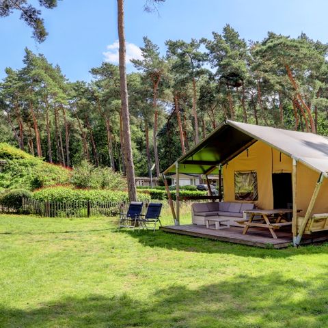 TENTE TOILE ET BOIS 6 personnes - y compris installations sanitaires + toboggan