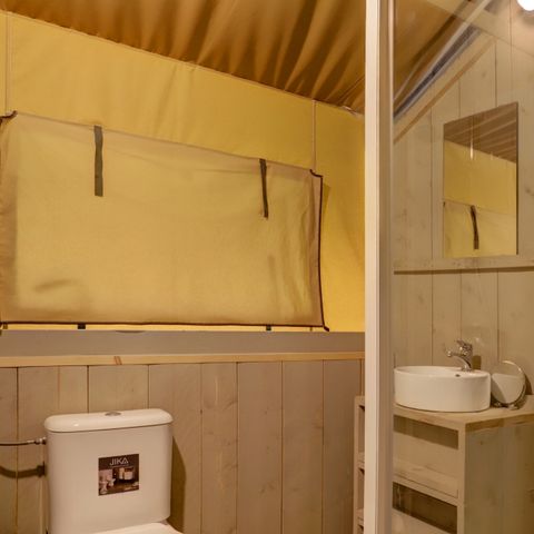 Tente en toile et en bois 6 personnes - y compris installations sanitaires + toboggan