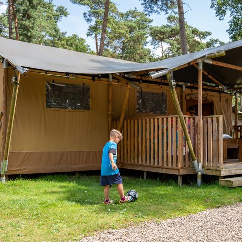 Tente en toile et en bois 5 personnes - y compris les installations sanitaires