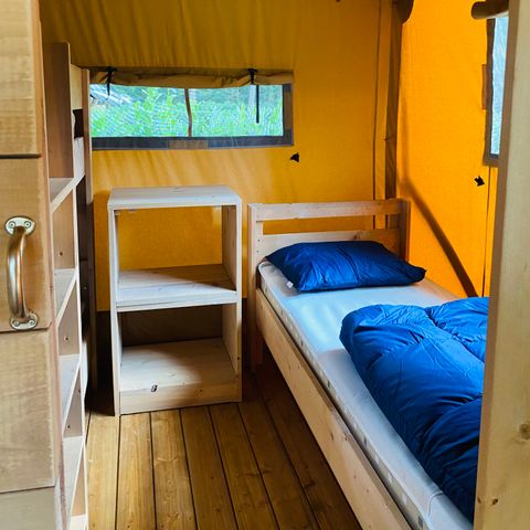 Tente en toile et en bois 5 personnes - y compris les installations sanitaires