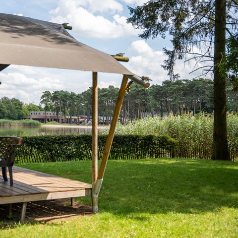 Tente en toile et en bois 4 personnes - y compris les installations sanitaires
