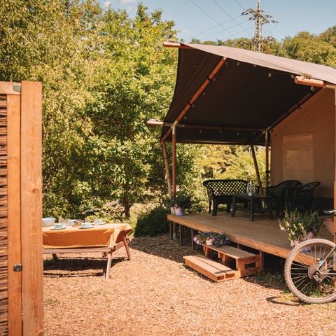 TENTE TOILE ET BOIS 6 personnes - avec sauna