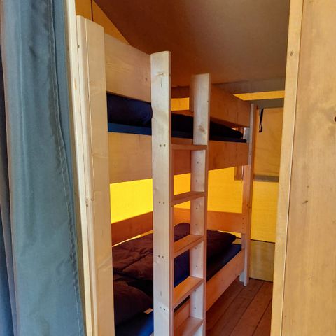 TENTE TOILE ET BOIS 4 personnes - équipés d'installations sanitaires