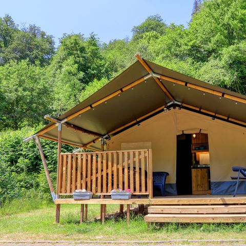 TENTE TOILE ET BOIS 4 personnes - y compris les installations sanitaires