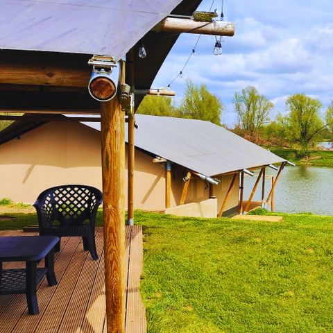 TENTE TOILE ET BOIS 6 personnes - Excellent Maaszicht