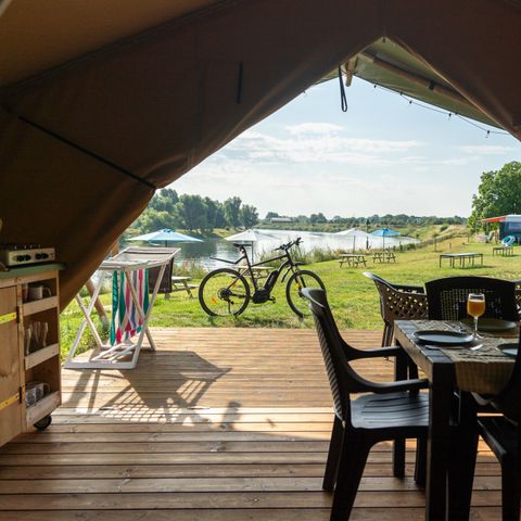TENTE TOILE ET BOIS 6 personnes - Standard Maaszicht