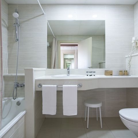 Chambre 2 personnes - BALCON - VUE MER - PETIT-DÉJEUNER INCLUS