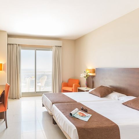 Chambre 2 personnes - BALCON - VUE MER - PETIT-DÉJEUNER INCLUS