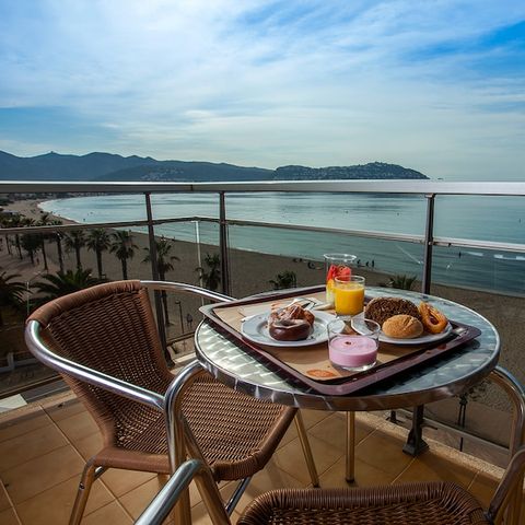 Chambre 3 personnes - 2 adultes + 1 enfants (-12ans) - Balcon - Petit Déjeuner inclus