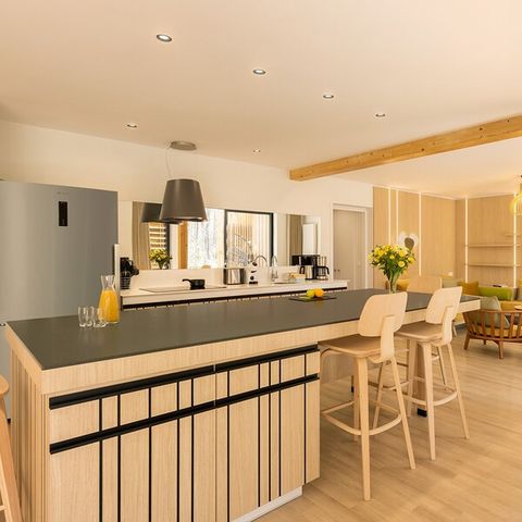 MAISON 12 personnes - VIP LG2235