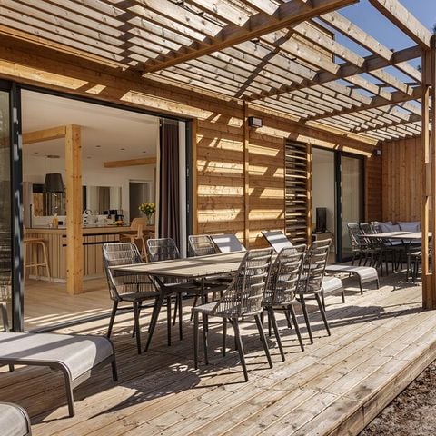 MAISON 12 personnes - VIP LG2235