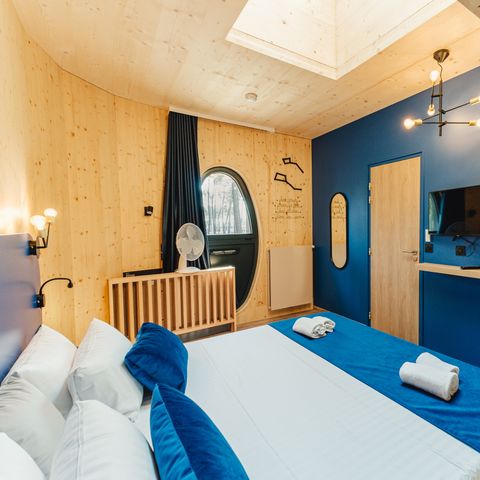 HÉBERGEMENT INSOLITE 4 personnes - Maison dans les Arbres 4 personnes