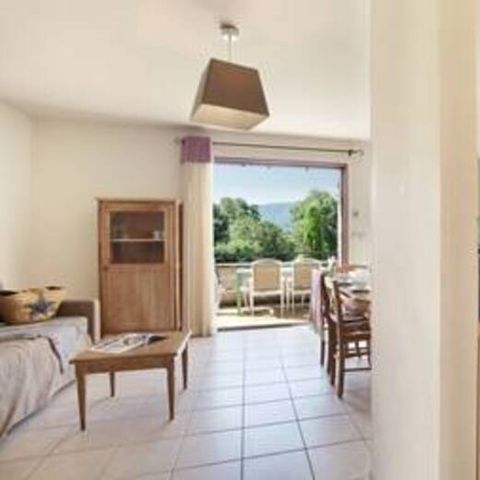 APPARTEMENT 4 personnes - (max. 2 adultes) Bonnieux